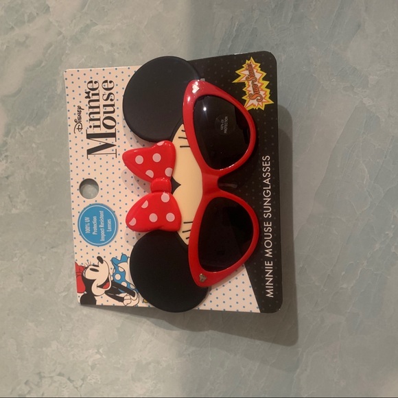 Minnie Mouse Sunnies and Giant Pencil - Picture 2 of 4
